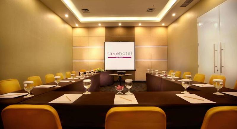 Favehotel Manahan - Solo Buitenkant foto