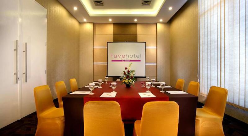 Favehotel Manahan - Solo Buitenkant foto